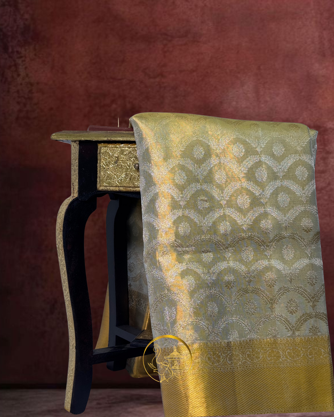 Elegant Silvery Sheen Saree